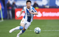 Tiền đạo số 1 Trung Quốc đang chơi bóng ở La Liga nhiễm Covid-19