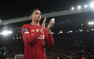 'Alexander-Arnold ngang tầm... Cafu'