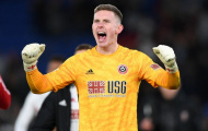 Peter Schmeichel nói lời chuẩn xác về khoảng cách giữa Henderson với De Gea