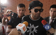 Ronaldinho thoát khỏi nhà tù sau 32 ngày bị giam giữ