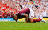 Henry: 'Đó là lý do tôi hôn lên mặt cỏ Highbury'