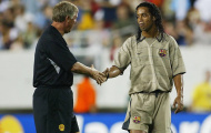 'Ronaldinho suýt đến Man Utd, thậm chí chúng tôi đã để số áo cho anh ấy'