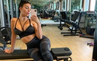 Ngực bạn gái Ronaldo ngày càng nảy nở, không thể rời mắt