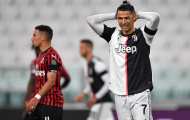 HLV Sarri bênh vực sau khi Ronaldo bỏ lỡ quả penalty quan trọng
