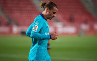 Không biết nịnh Messi, Griezmann gặp khó khăn tại Barca