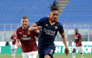 Smalling mắc lỗi nghiêm trọng, Roma thua đau Milan