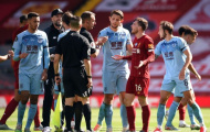 Bị từ chối 11m, hai sao Liverpool văng tục, chửi thề với trọng tài