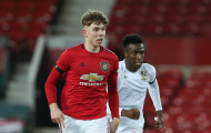 XONG! Trung vệ người Anh chia tay Man United 