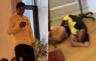 'Thần đồng' Dortmund trổ tài ca hát, đồng đội được dịp cười khoái chí