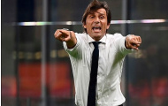 Barca hủy hợp đồng với kẻ thất sủng, Conte mừng thầm