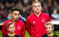 'Van de Beek đã gọi cho tôi trước khi chọn số áo 34 tại Man Utd'