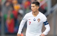 Từ quê nhà, Ronaldo báo 'hung tin' cho Juventus