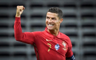 Cán mốc 100 bàn cho đội tuyển, Ronaldo nhận lời chúc mừng từ Vua bóng đá
