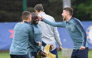 Man Utd có động thái cực sốc, muốn cuỗm 'người bảo hộ' hàng thủ Chelsea