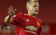 Sau tất cả, Solskjaer tiết lộ lý do Van de Beek dự bị