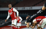 Đè đầu cưỡi cổ Ceballos, sao Arsenal suýt gãy cổ