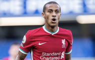 Vừa vào sân, Thiago lớn tiếng hối thúc 1 đồng đội bóp nghẹt Chelsea