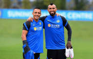 Arturo Vidal tái ngộ cựu sao Man Utd trong buổi tập đầu tiên ở Inter Milan