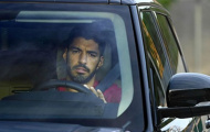 Suarez dọn sạch đồ đạc, đẫm lệ trong ngày chia tay Barca