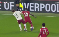CĐV Arsenal: 'Sao Mane lại không bị đuổi sau tình huống đó?'