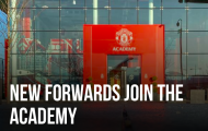 XONG! Man Utd một lúc công bố 2 tân binh