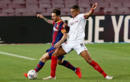 'Messi trông thật yếu kém...'