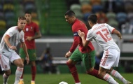 Ronaldo bùng nổ khiến Tây Ban Nha chao đảo, Bồ Đào Nha vẫn cay đắng vì 'thần hộ mệnh'