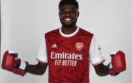 Tân binh đắt giá có mặt, lần đầu khoác áo Arsenal với hình ảnh ngỡ ngàng