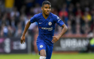 XONG! 'Cầu thủ toàn năng' rời khỏi Chelsea 