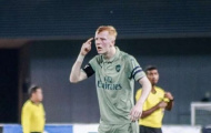 Thiếu người trầm trọng, Arsenal B cho trung vệ 17 tuổi vào bắt gôn