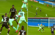Tuyệt kỹ 'vua bọ cạp' xuất hiện gây chấn động Bundesliga