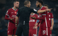 Joe Gomez 'biếu' penalty, đội trưởng Liverpool phản ứng thế nào?