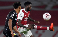 XONG! Thua thảm Aston Villa, Arsenal nhận thêm tin dữ từ tân binh đắt giá