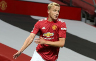 'Đó là 2 điều khó khăn nhất với Van de Beek tại Man Utd lúc này'