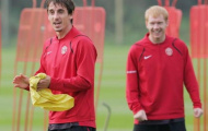 Không đồng tình với Neville, Scholes tự chọn hàng công bá nhất của Man Utd