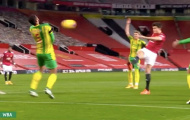 CHOÁNG: Quả volley của Maguire khiến hậu vệ West Brom nằm sân