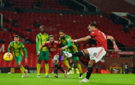 Cách đá penalty của Bruno Fernandes đã bị bắt bài?