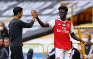 Arsenal dồn gánh nặng cho 'măng non', Wright chỉ trích kịch liệt