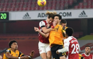 XONG! Wolves báo tin khủng khiếp về Jimenez sau pha va chạm với Luiz