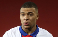 Mbappe cắm đầu cắm cổ chạy, Neymar cúi mặt khó chịu
