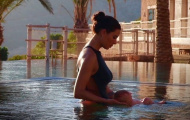 ‘Máy bay’ của Sergio Ramos khoe dáng nuột nà sau khi sinh con