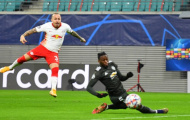Hàng thủ MU 'nát' như thế nào trước Leipzig?