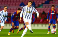 Juventus 'trả thù' Barcelona trên mạng xã hội