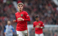 Man Utd bật đèn xanh, Southampton tăm tia chèo kéo 'kép phụ' Luke Shaw