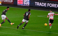 Ole-ball trở lại: Pogba xoay compa, Fernandes đánh gót, M.U ghi bàn cực mượt mà