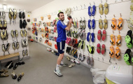 Dàn sao Leicester tập buổi cuối ở sân cũ, chuyển đến sân mới đẹp như mơ