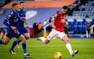 Nã đạn vào lưới Leicester, Bruno cân bằng kỷ lục của Cristiano Ronaldo