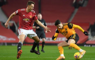 M.U thắng nhọc, 2 cái tên bị chỉ trích 'lười nhác, đá như đi bộ'