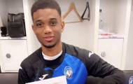 Tân binh M.U khoe 'hàng độc' trước giờ tới OTF ký hợp đồng