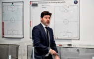 Ngày đầu ở PSG, Pochettino đến ngay bàn chiến thuật